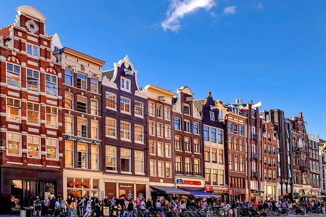 amsterdam-2684933_640